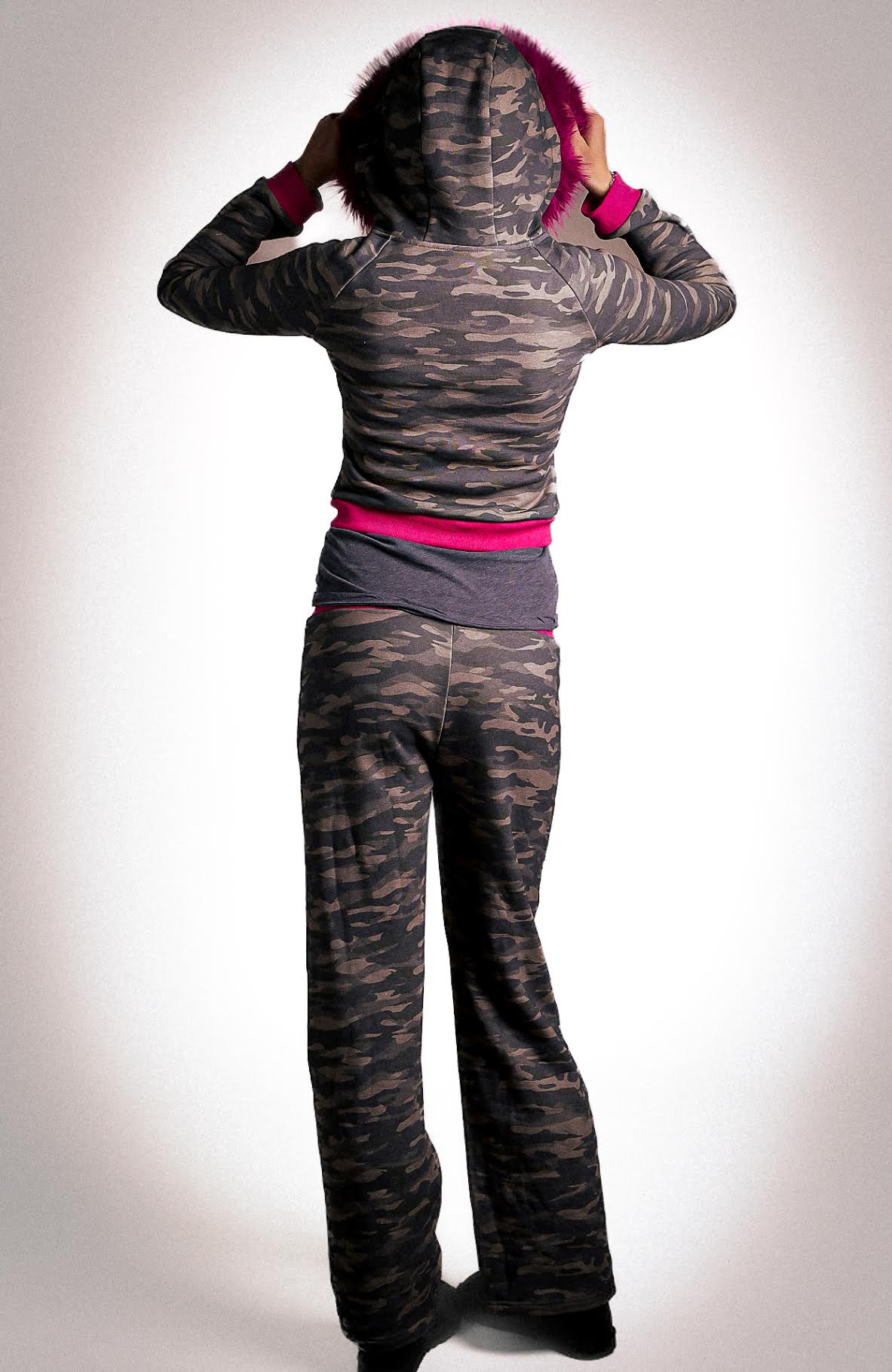 Low-waisted camo and hot pink sweatpants